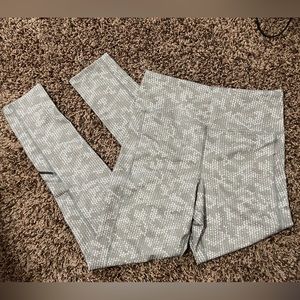 Leggings with Pockets and Reflective Stripes, NWOT